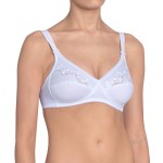 Triumph Elasti-Cross+ Cotton BH. En mjuk och skön BH med söt spets upptill. 

Material: 60% bomull, 15% polyamid, 15% elastan, 10% viskos. 
T...