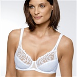 Triumph Rich Desire W. Vacker bygel bh med fin spets.

Material: 55% polyamid, 30% elastan, 20% polyester.
Handtvätttas. 